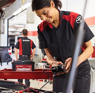 Service Center | LaFontaine Toyota in Dearborn MI
